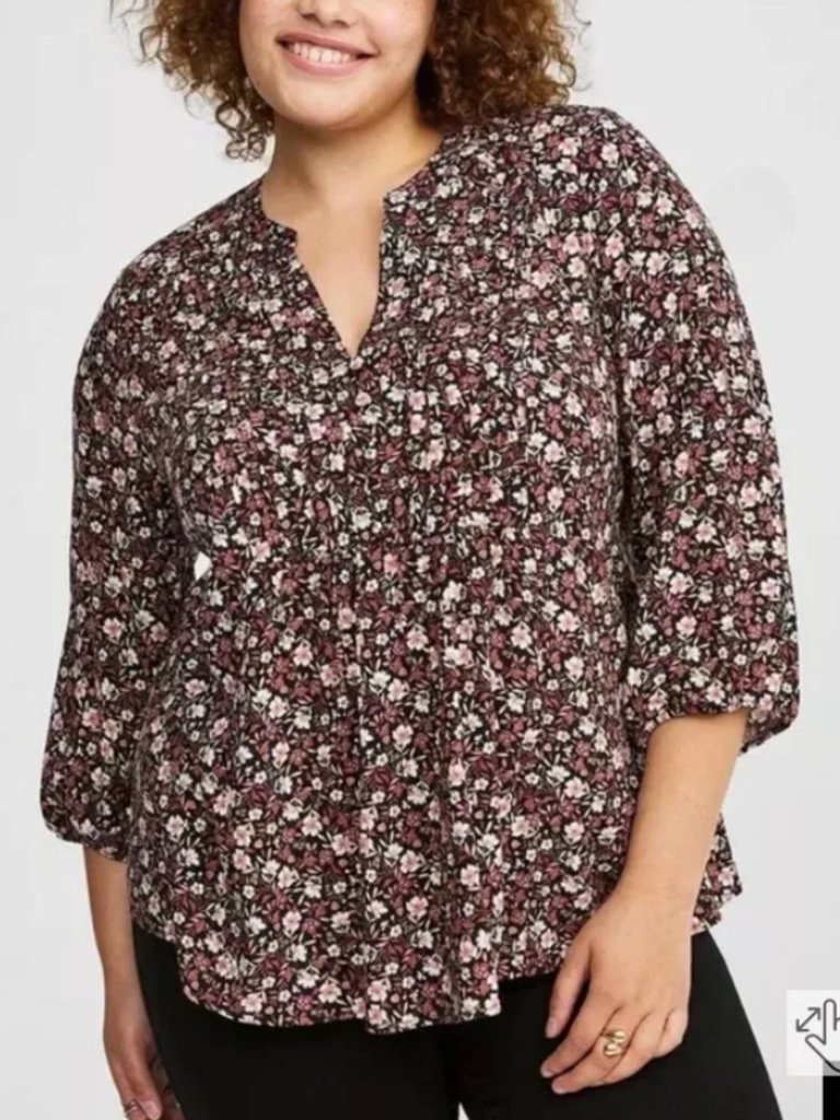 Torrid 4 Plus Size " Long Sleeve " Pleated Blouse Black Mauve Floral 3/4 Sleeve